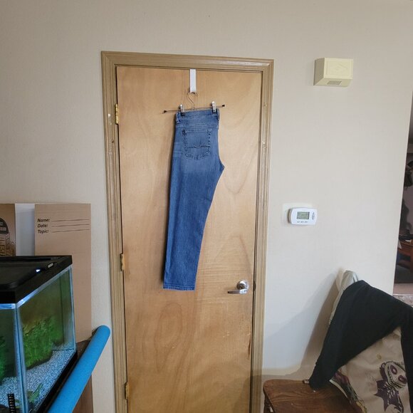 7 for all Mankind Crop Straight Leg Jeans Womens 30 Lightwash - Picture 8 of 9